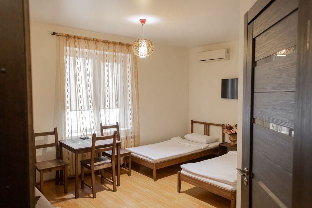 Винтаж — Апартаменты стандарт с кухней, видом во двор на 1 этаже верхнего корпуса