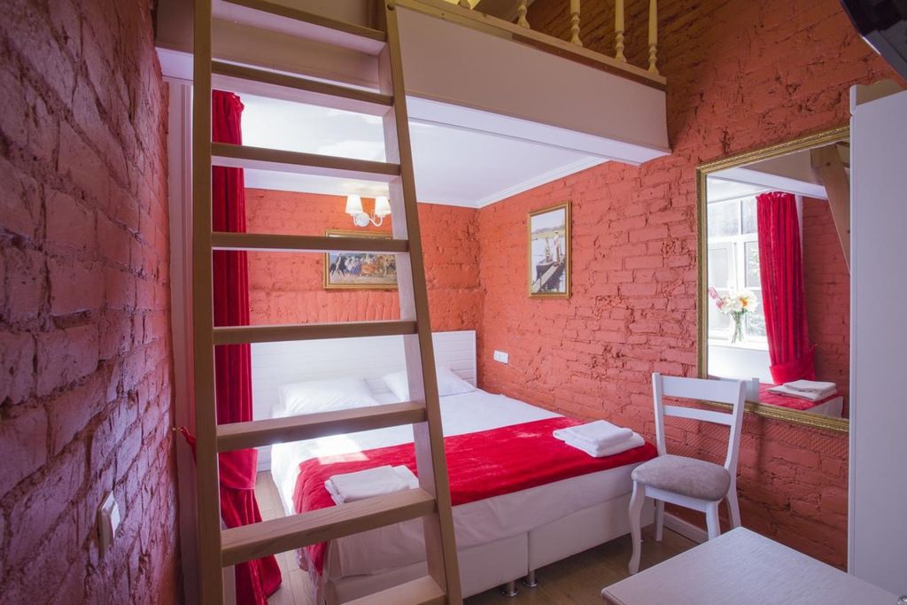 Grand Catherine Palace — Трёхместный номер двухуровневый