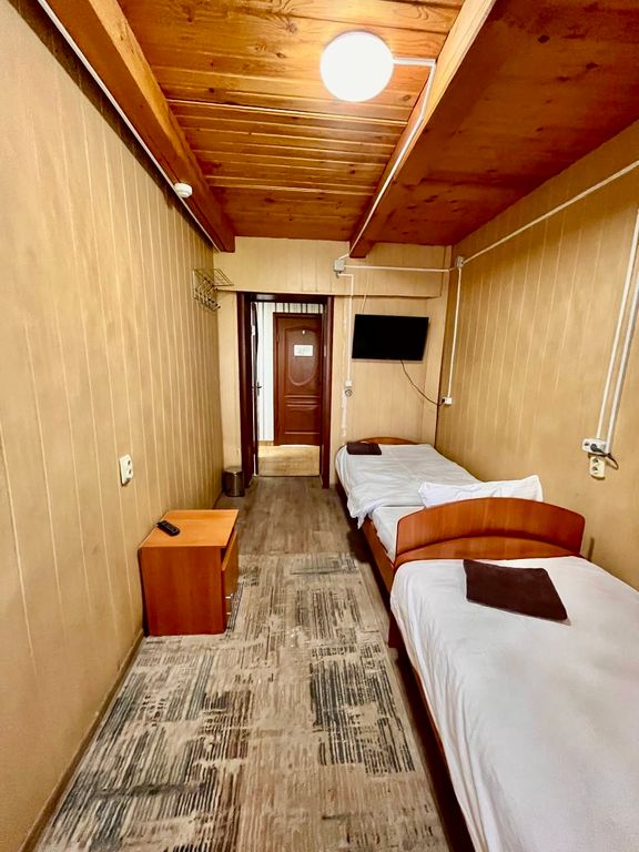 Придорожный комплекс МТС М7 1004 км — Двухместный номер с 2 отдельными кроватями эконом