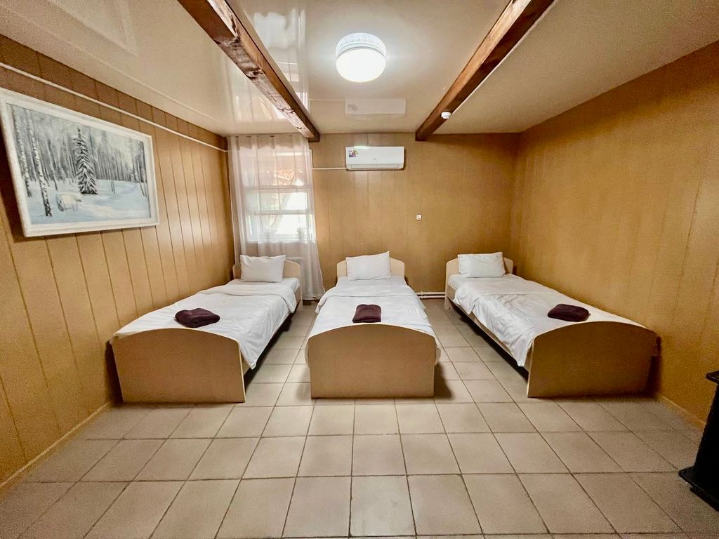 Придорожный комплекс МТС М7 1004 км — Трёхместный номер эконом