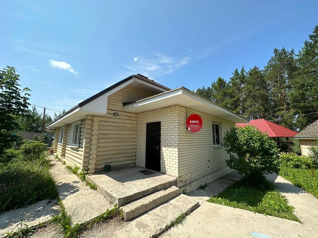 Хуторок Озерный — Дом клубничка 14