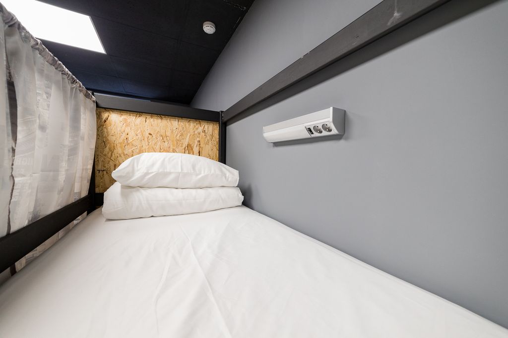 Красноярск — Многоместный мужской номер (6 мест)