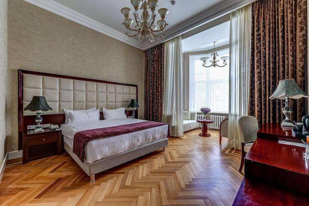 AKYAN St. Petersburg — Двухместный номер с 1 кроватью делюкс с эркером