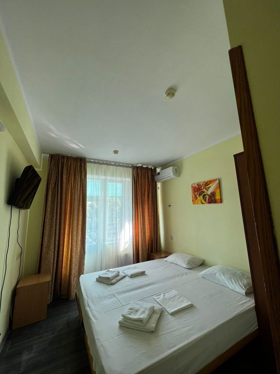 Золотая пальма — Апартаменты с кухней