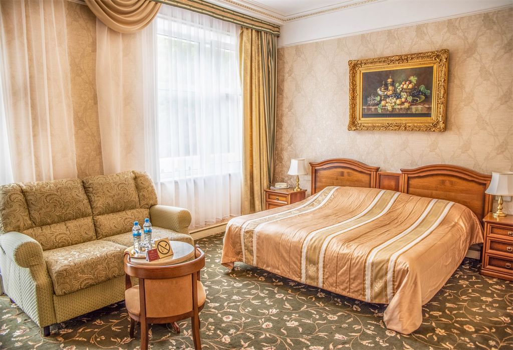 Grand Palace — Двухместный номер с 1 кроватью стандарт с видом на горы