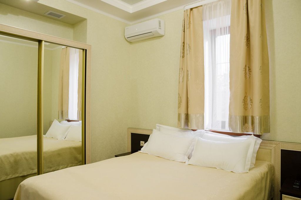 СПА Рафаэль — Четырёхместный номер люкс трехкомнатный