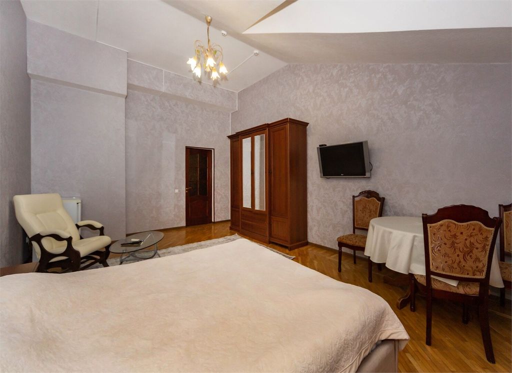 Золотая Империя — Двухместный номер с 1 кроватью полулюкс