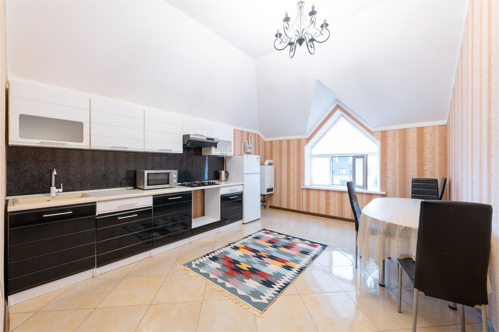 Золотая Империя — Апартаменты с 2 спальнями