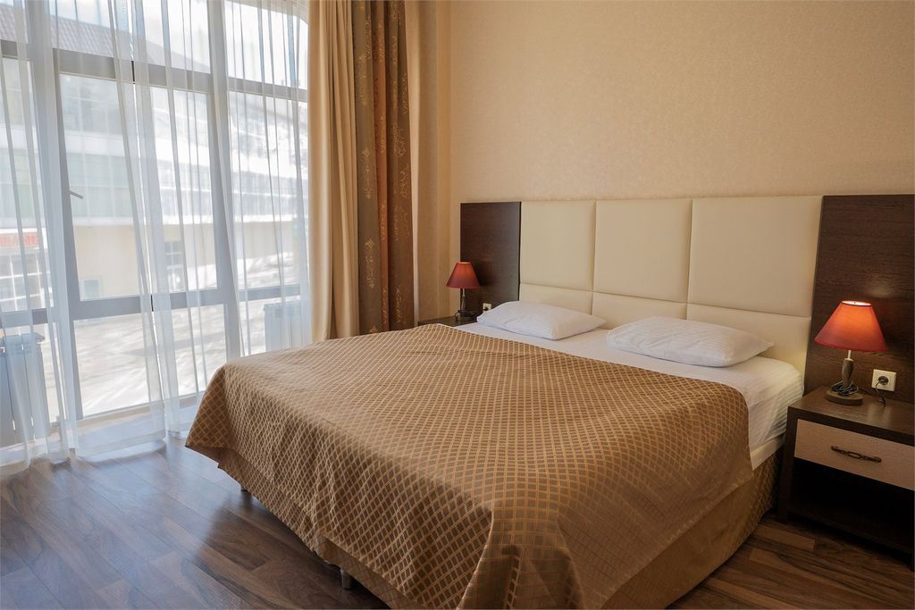 Панорама — Двухместный номер с 1 кроватью комфорт 2 этаж