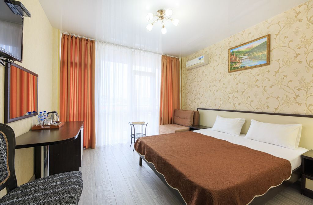 Royal — Двухместный номер с 1 кроватью улучшенный с видом на город