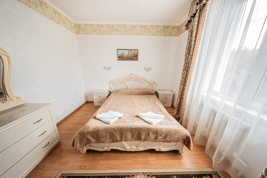 ЛОК Долина Алтая — Четырёхместный номер Номер 1 категории двухместный Дабл+ (двухкомнатный)