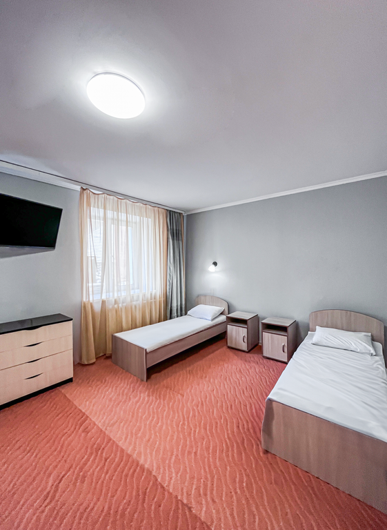 ЛОК Долина Алтая — Трёхместный номер улучшенный