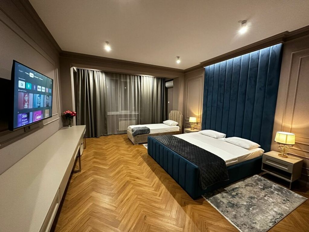 Life — Трёхместный номер Люкс