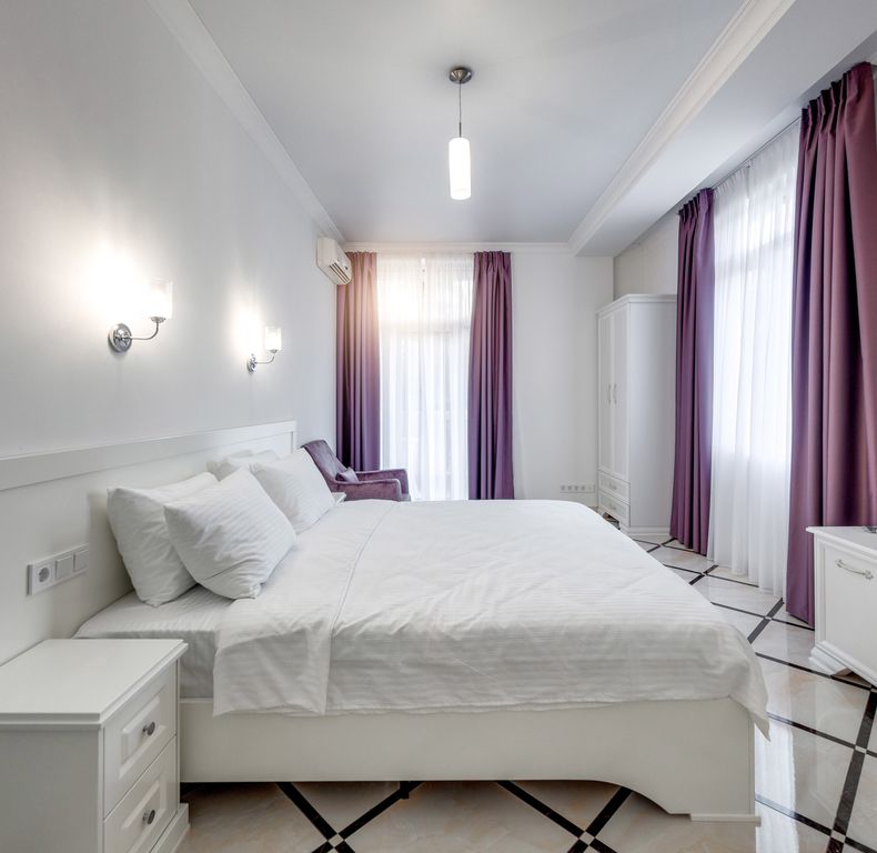 Московский Квартал — Четырёхместный номер двухкомнатные апартаменты Люкс с кухней