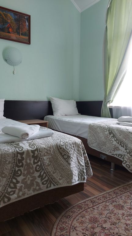 Континенталь — Двухместный номер с 2 отдельными кроватями стандарт с двумя раздельными  кроватями