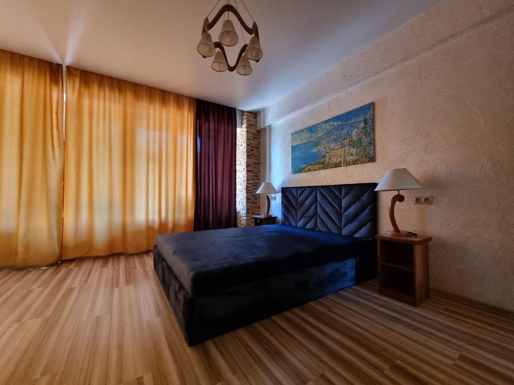 Пять Морей — Трёхместный номер люкс