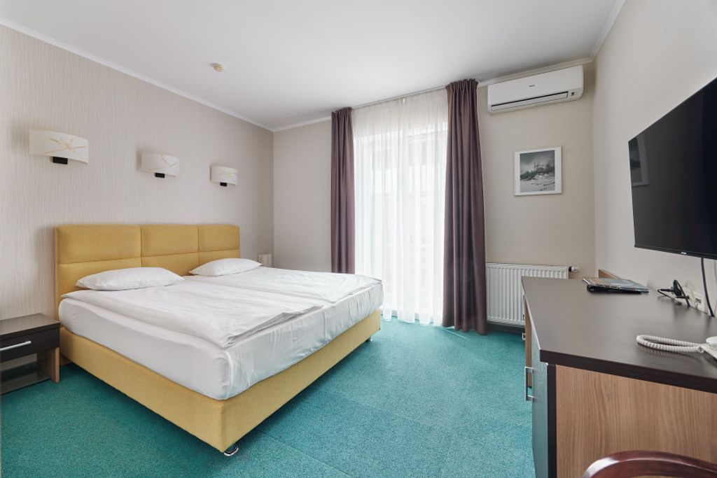 Кристалл — Двухместный номер с 1 кроватью однокомнатный, стандартный, 1 категории