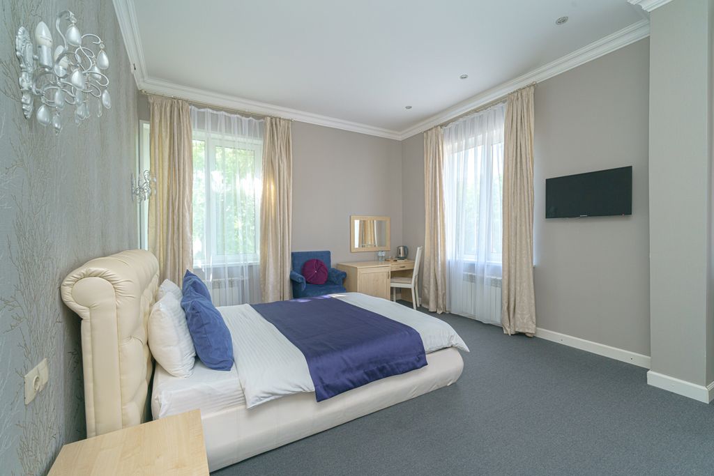 Мира — Двухместный номер с 1 кроватью Полулюкс