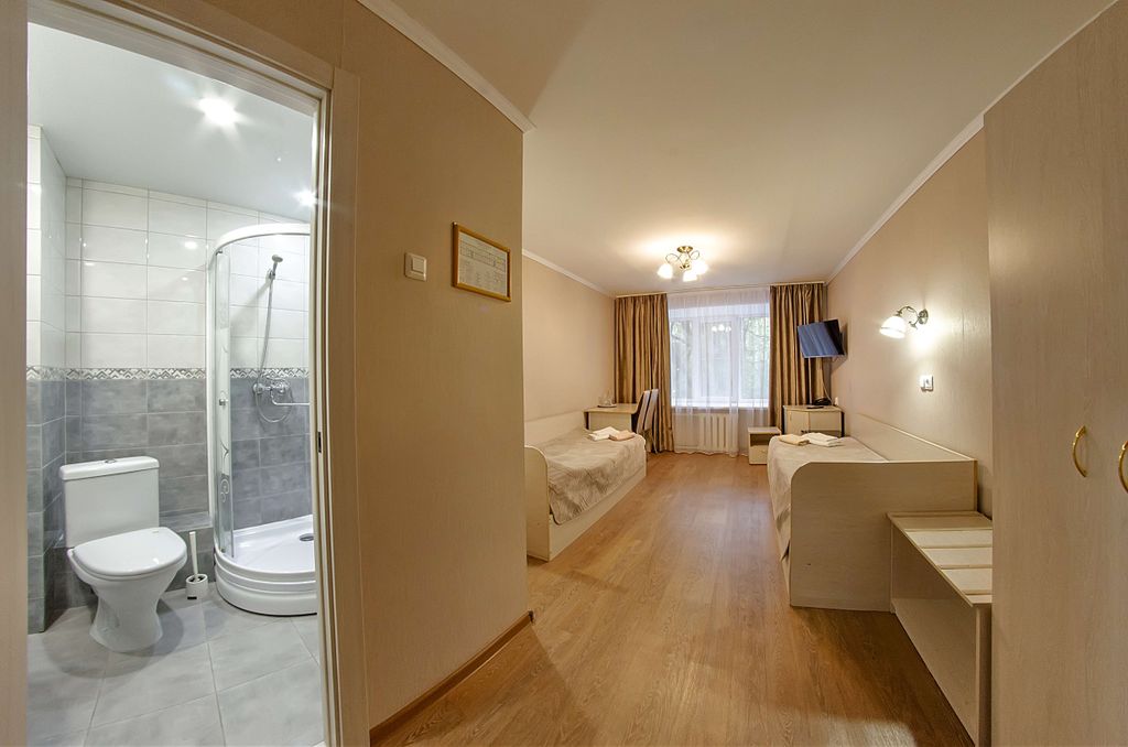 Спутник — Двухместный номер с 2 отдельными кроватями (первая категория стандарт)