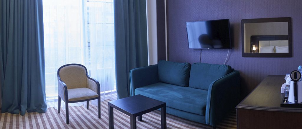 Estel — Двухместный номер с 1 кроватью джуниор сюит