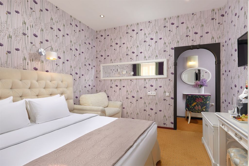 Тучков — Двухместный номер с 2 отдельными кроватями или одной двуспальной полулюкс