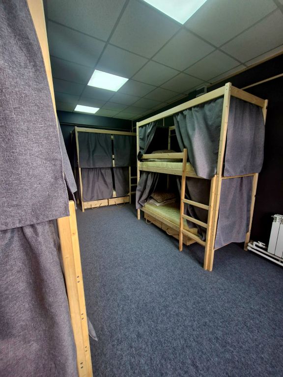 ВэлКам — Многоместный смешанный номер шестиместный мужской койко-место