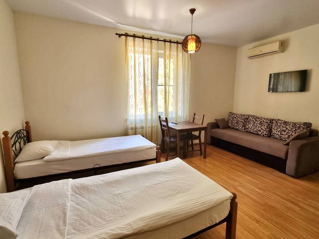 Винтаж — Четырёхместный номер стандарт с кухней, видом на лес 2-3 этаж