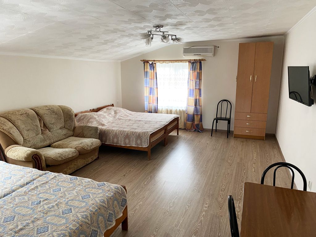 Экватор — Четырёхместный номер Четырёхместный номер эконом класса