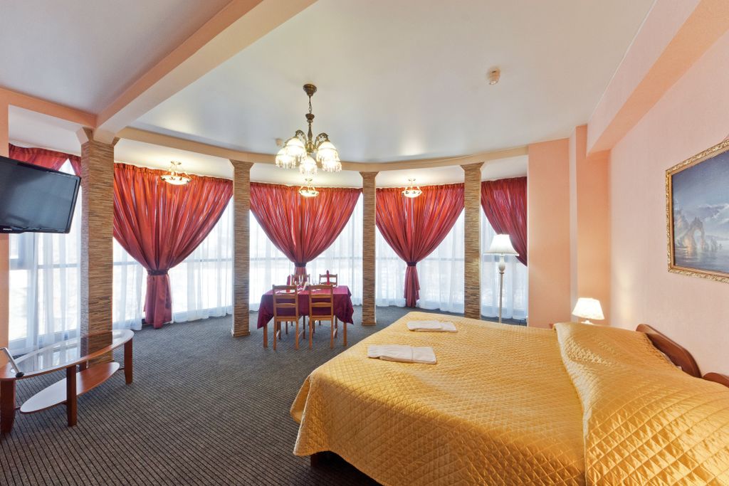 К-Визит — Двухместный номер с 1 кроватью Люкс "Панорамный" (1 корпус)