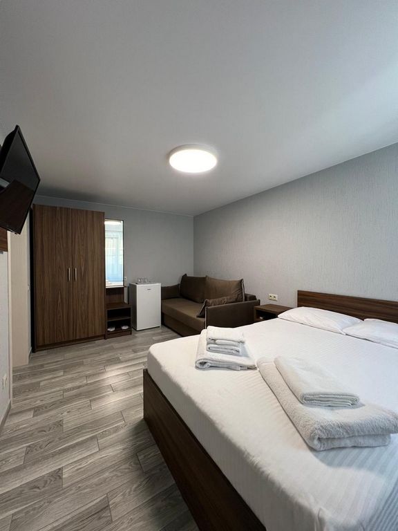 Эр Эм — Двухместный номер с 1 кроватью Двухместный улучшенной комфортности с доп местом