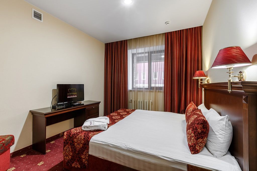 Корона — Двухместный номер с 1 кроватью стандарт