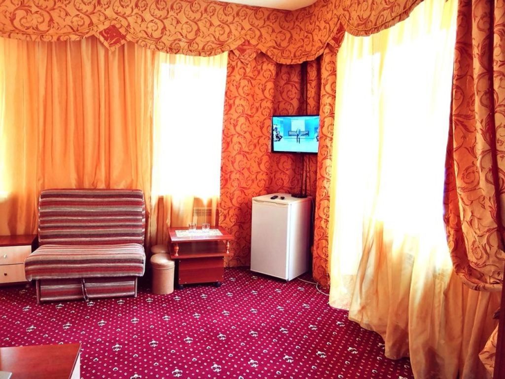 Фотон — Трёхместный номер полулюкс