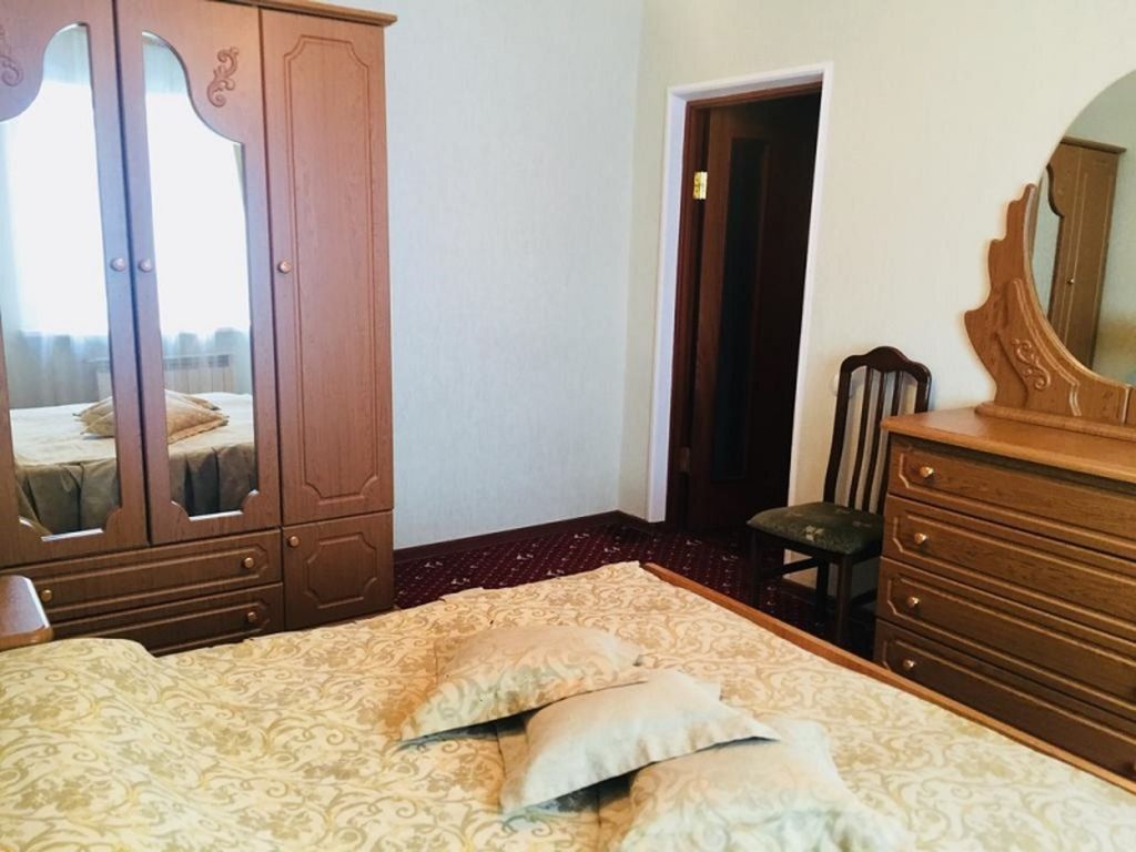 Фотон — Четырёхместный номер люкс