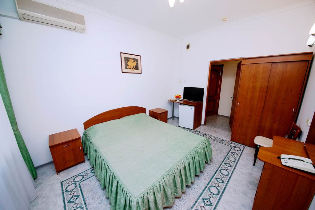 Ясон — Двухместный номер с 1 кроватью без балкона