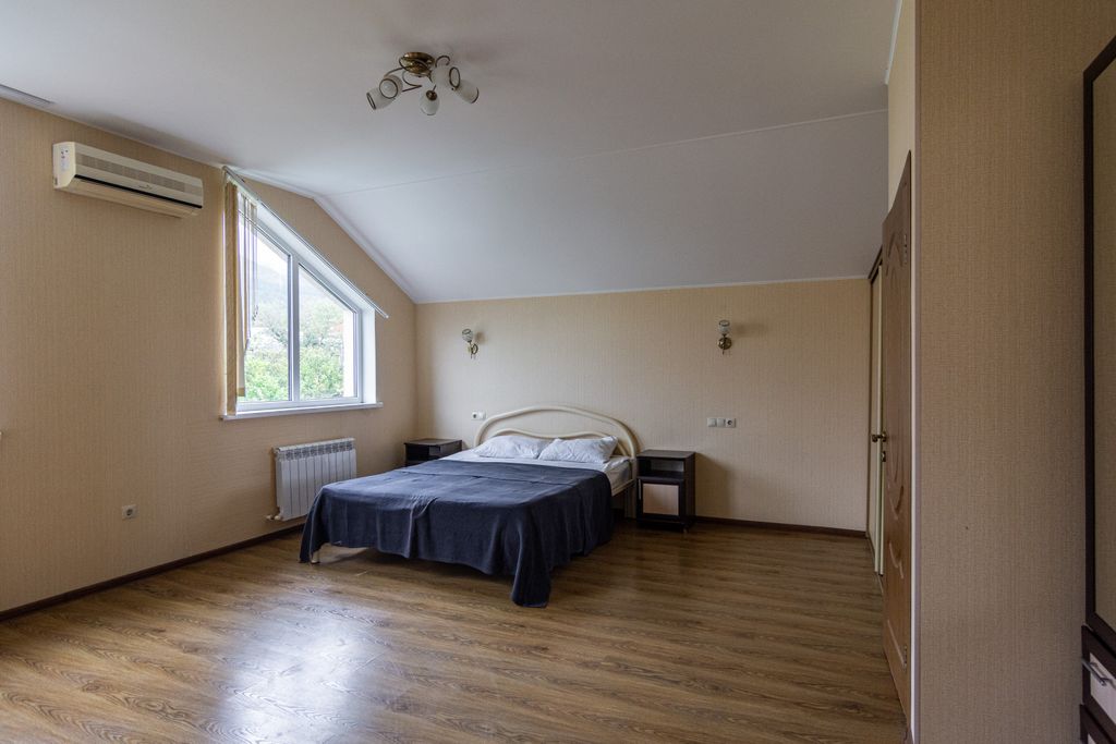 У Черноморья — Семейный номер улучшенный с видом на море