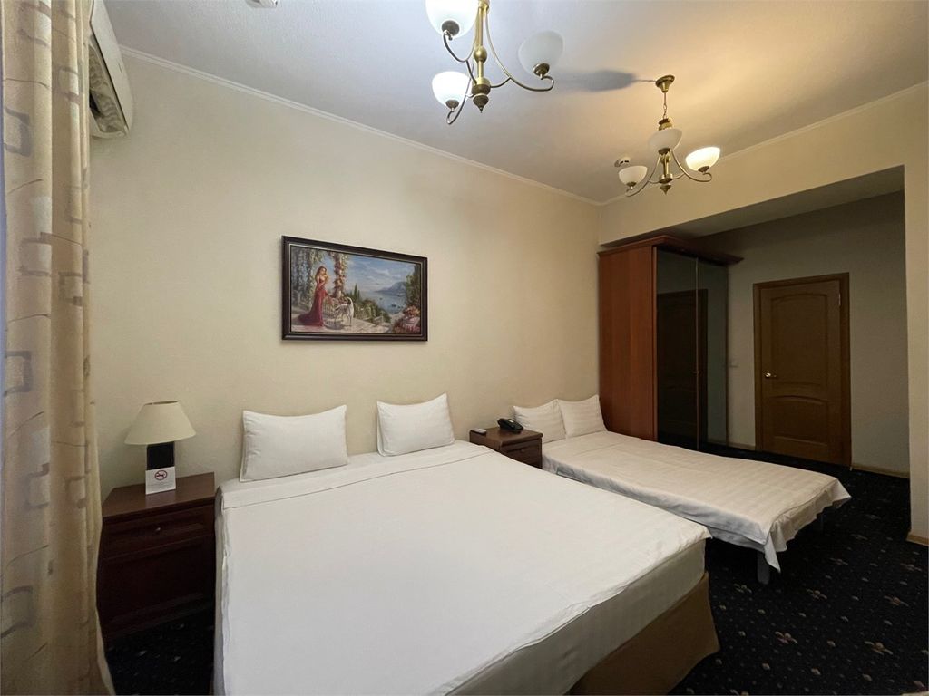 Байрон — Семейный номер комфорт