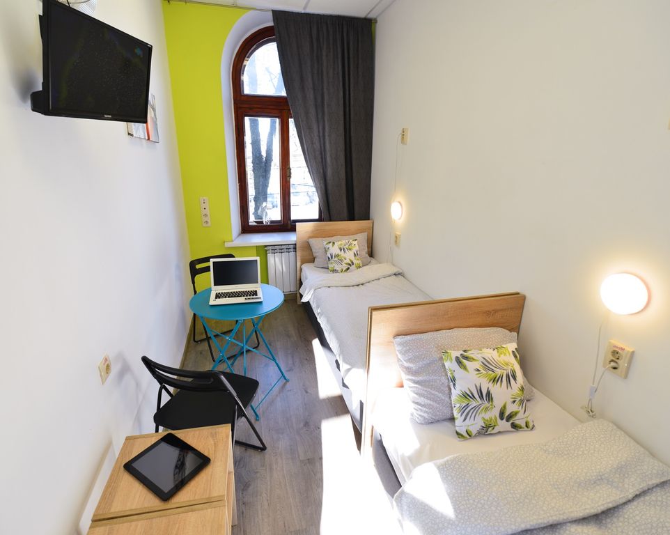 Сити Хаус — Двухместный номер с 2 отдельными кроватями бюджетный