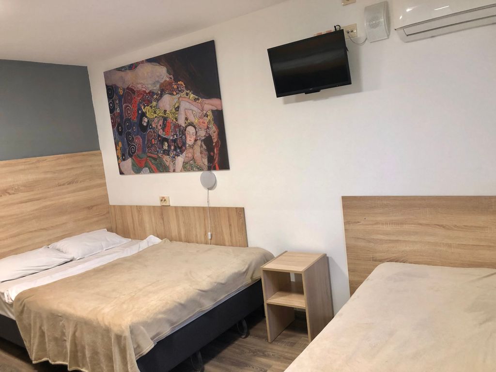 Сити Хаус — Семейный номер с собственной ванной