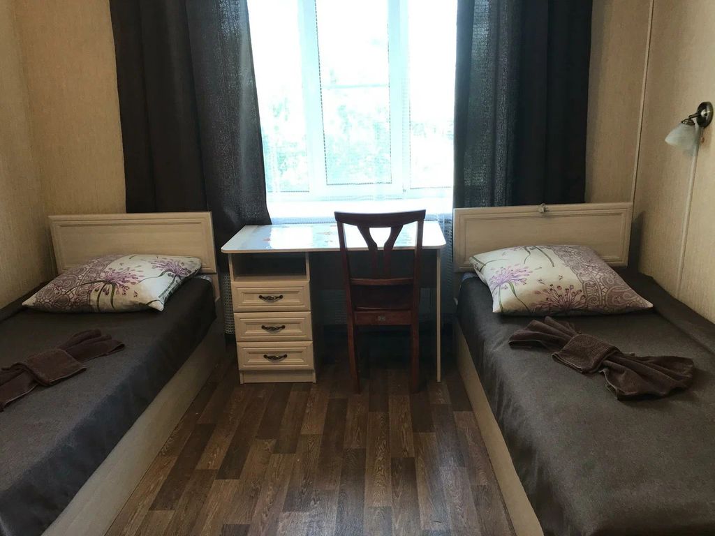 Байкал — Двухместный номер с 2 отдельными кроватями 2-й категории