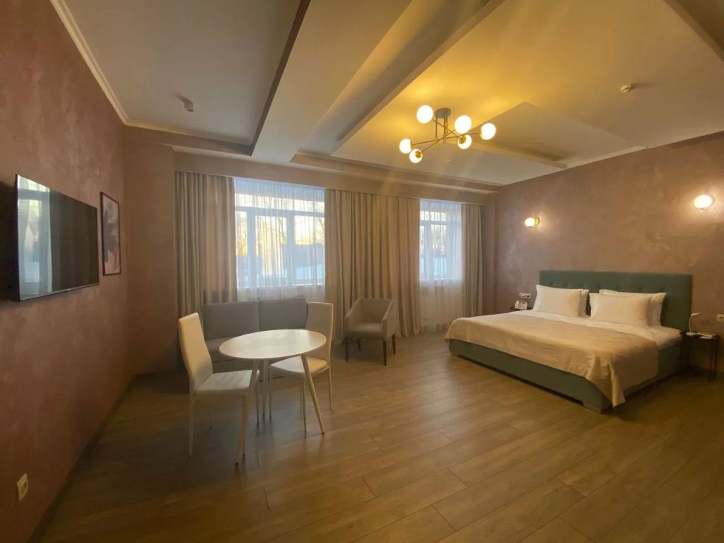 Golden — Двухместный номер с 1 кроватью джуниор сюит с кухней