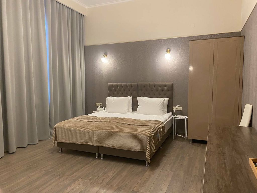 Golden — Двухместный номер с 1 кроватью джуниор сюит для маломобильных граждан