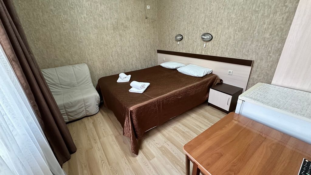 Лето — Трёхместный номер улучшенный