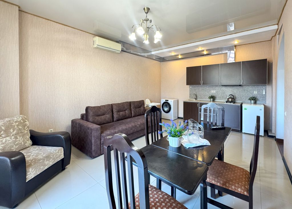 Парадейсон — Апартаменты двухкомнатные с кухней и большой террасой (1 этаж)