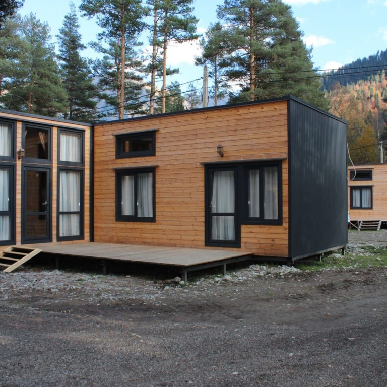 Махар — Дом Коттедж с большой территорией