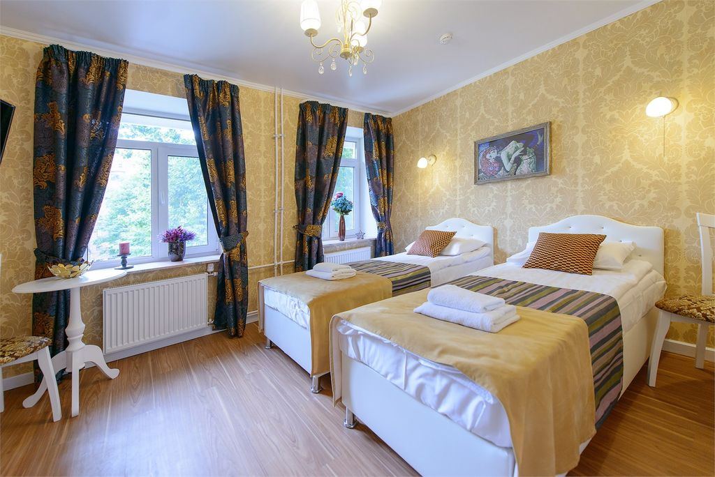 Арт Авеню — Двухместный номер с 2 отдельными кроватями или одной двуспальной улучшенный