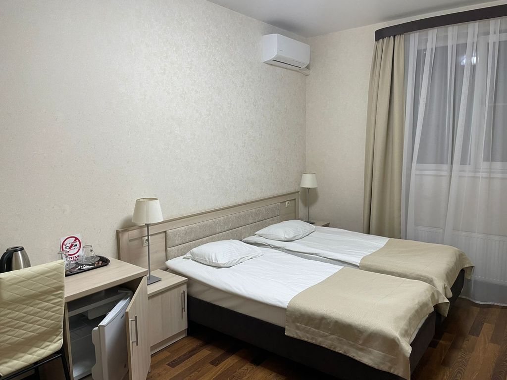 Магия КМВ — Двухместный номер с 2 отдельными кроватями эконом