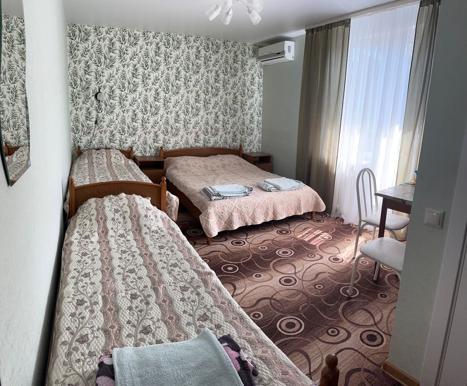 Афродита — Четырёхместный номер стандарт