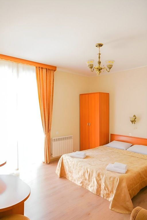 Эдем 2 — Трёхместный номер делюкс с балконом