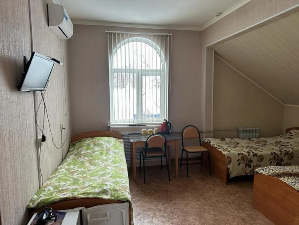 Теремок — Трёхместный номер стандарт  (№6)