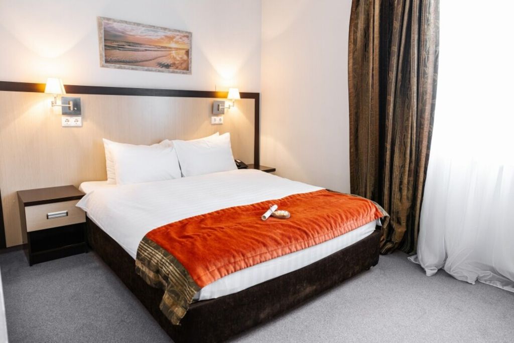 Премьер — Двухместный номер с 1 кроватью улучшенный